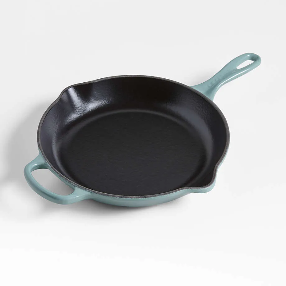 Le Creuset Signature Skillet