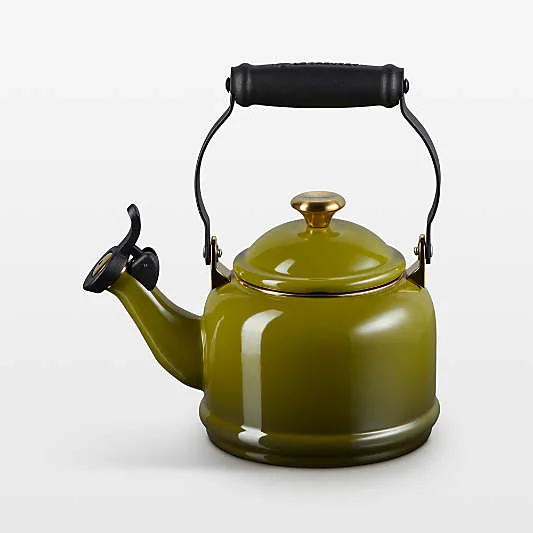 Le Creuset Whistling Tea Kettle image 2