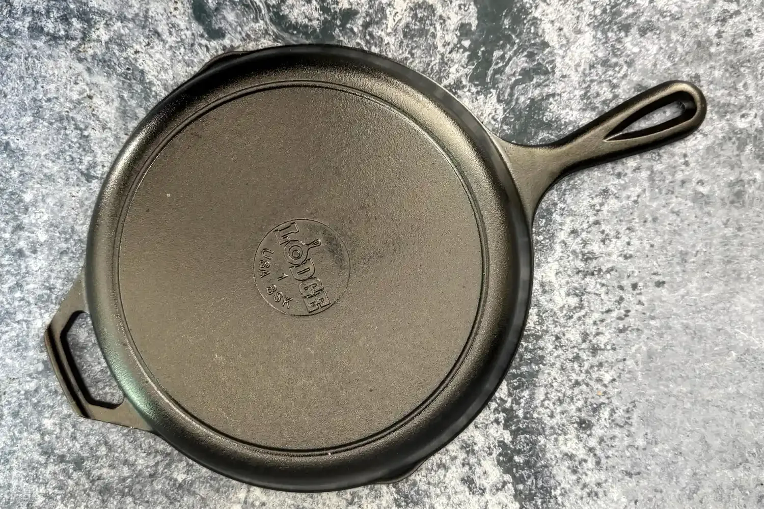 Lodge Cast Iron Skillet image 2
